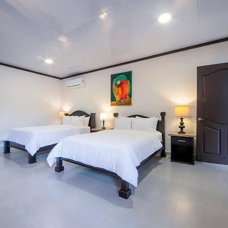 Serenity Rainforest Condos ラ・フォルトゥナ エクステリア 写真