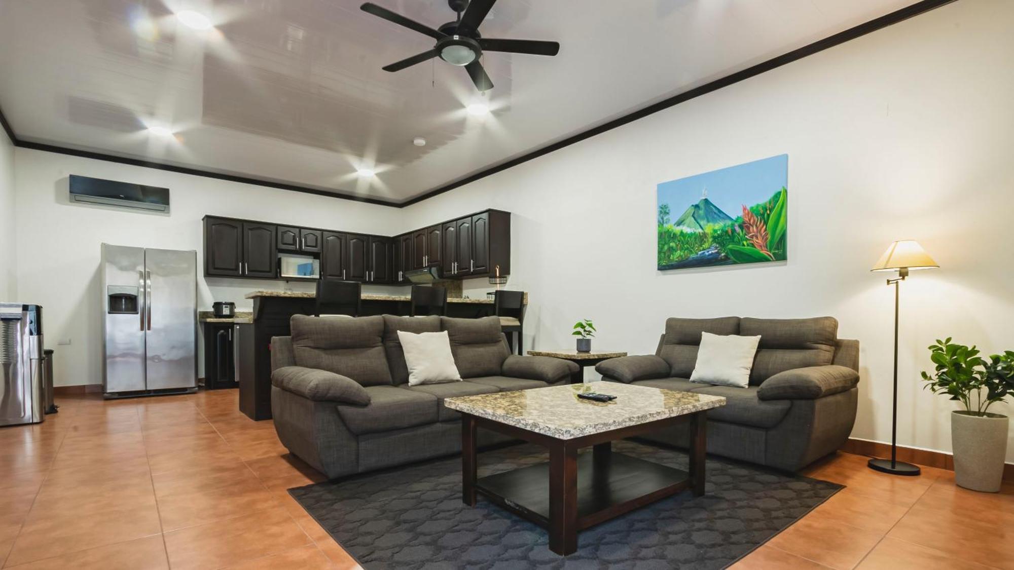 Serenity Rainforest Condos ラ・フォルトゥナ エクステリア 写真