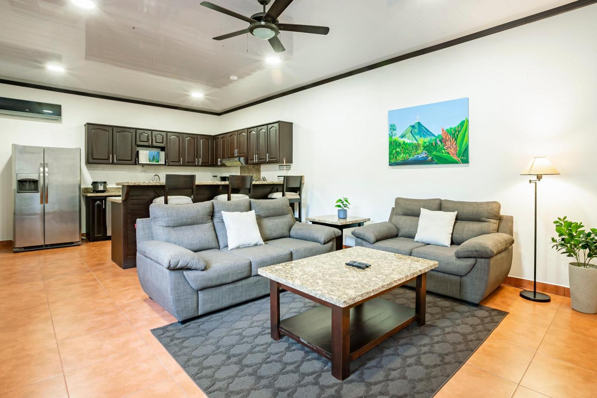 Serenity Rainforest Condos ラ・フォルトゥナ エクステリア 写真