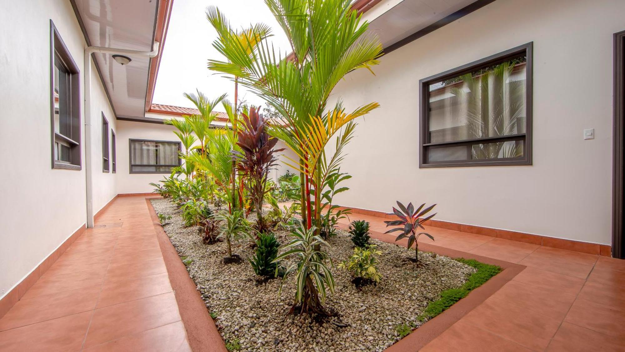 Serenity Rainforest Condos ラ・フォルトゥナ エクステリア 写真