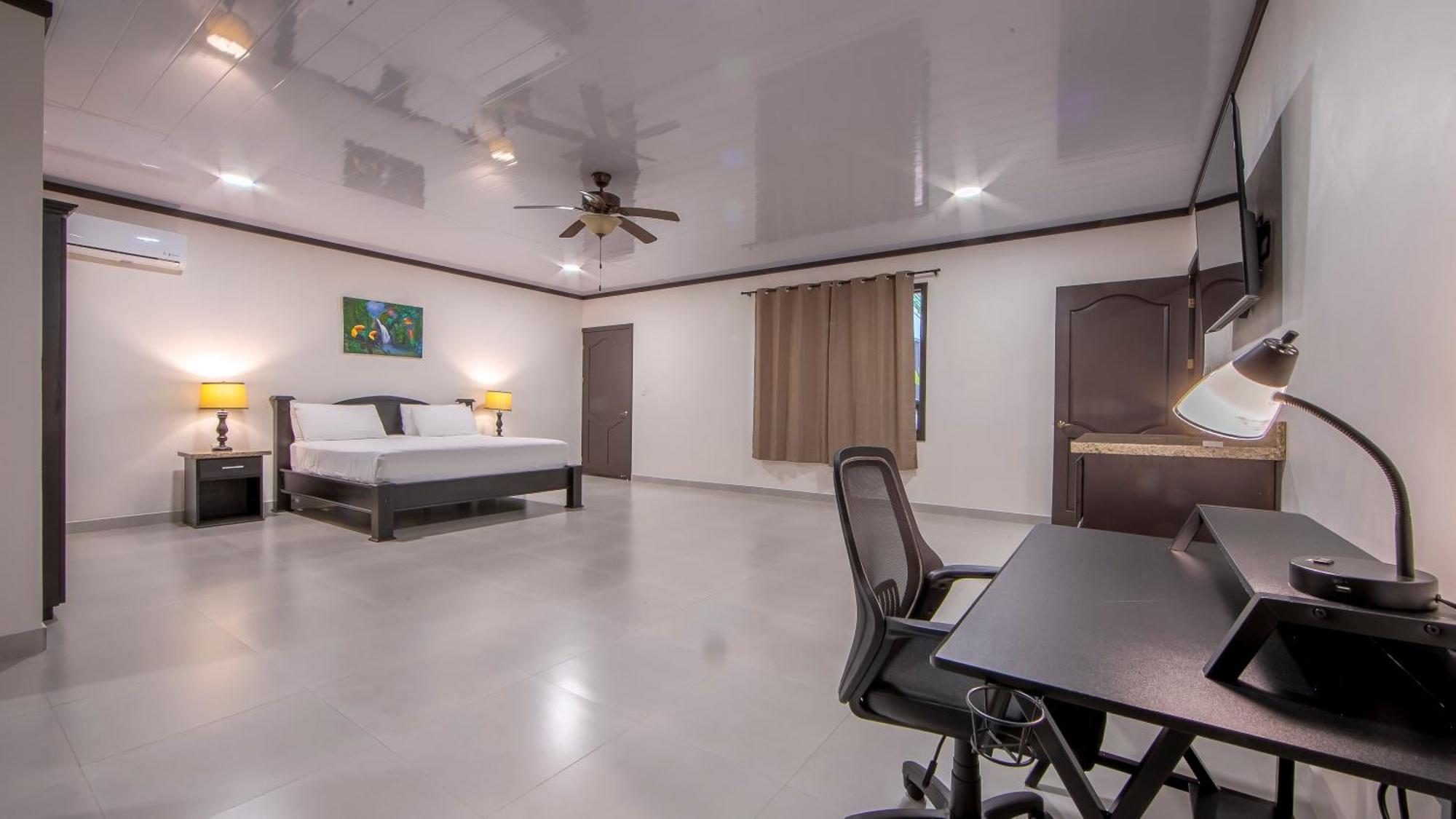 Serenity Rainforest Condos ラ・フォルトゥナ エクステリア 写真