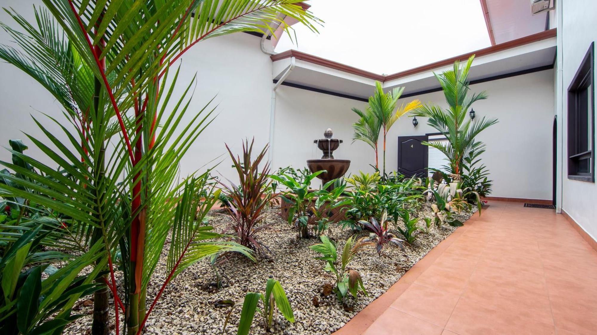 Serenity Rainforest Condos ラ・フォルトゥナ エクステリア 写真