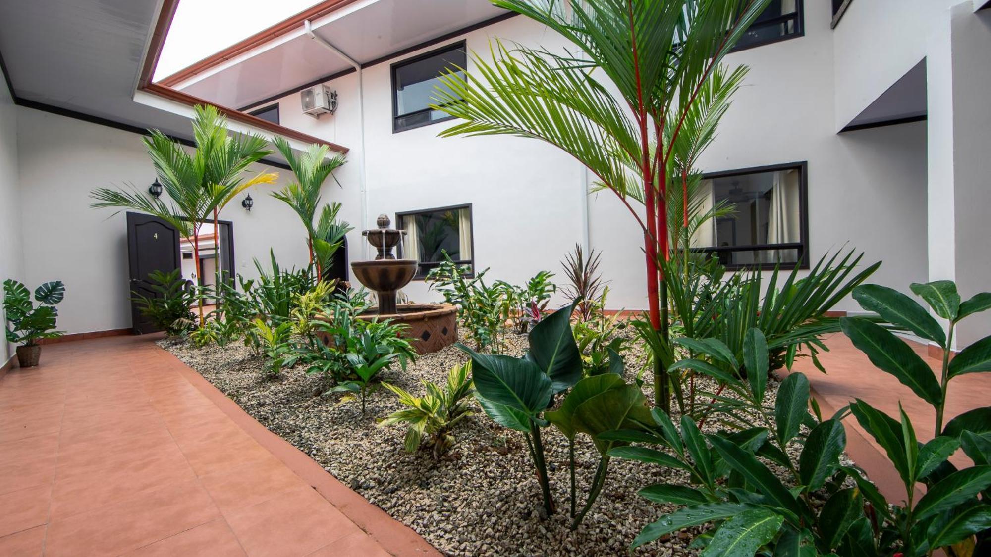 Serenity Rainforest Condos ラ・フォルトゥナ エクステリア 写真