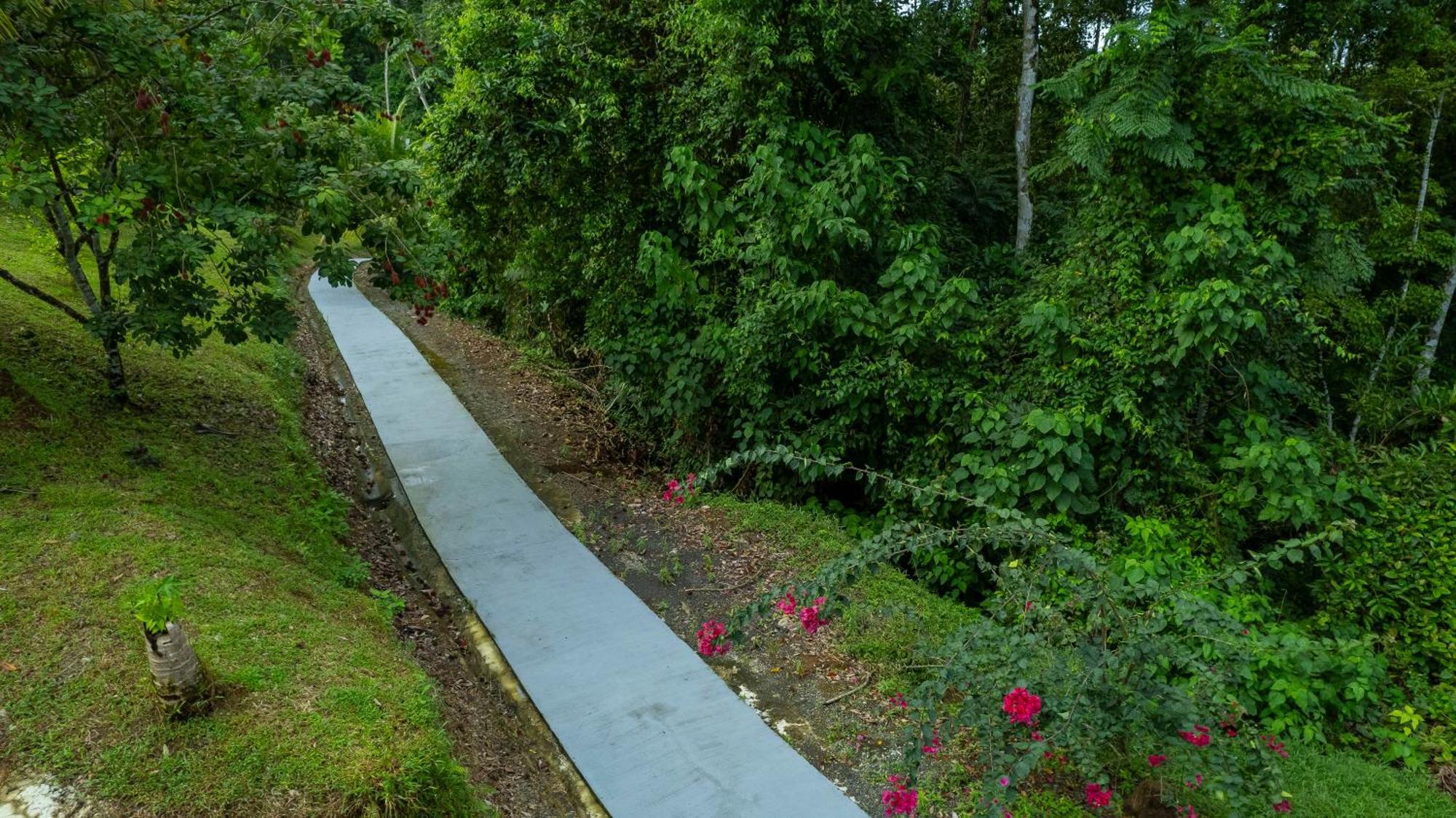 Serenity Rainforest Condos ラ・フォルトゥナ エクステリア 写真