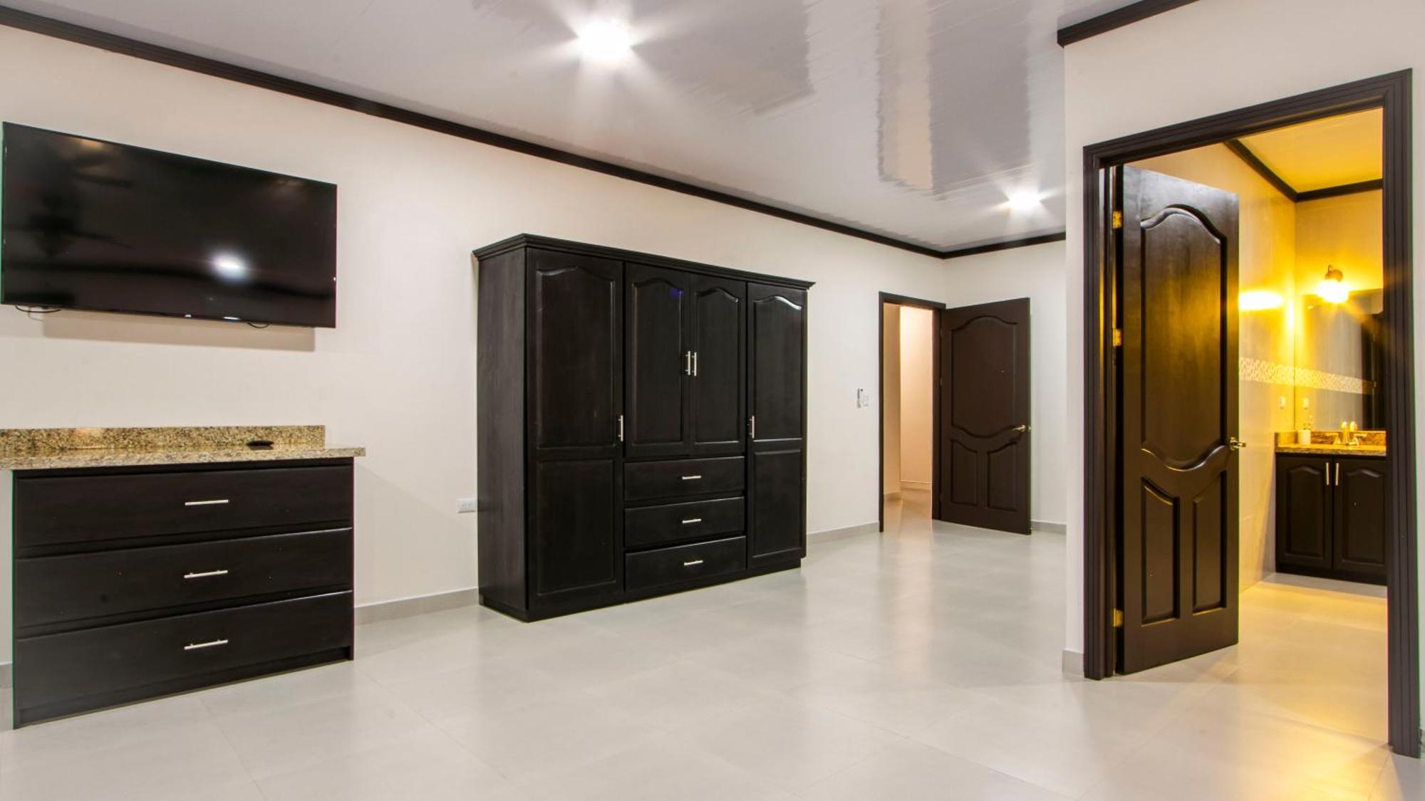 Serenity Rainforest Condos ラ・フォルトゥナ エクステリア 写真