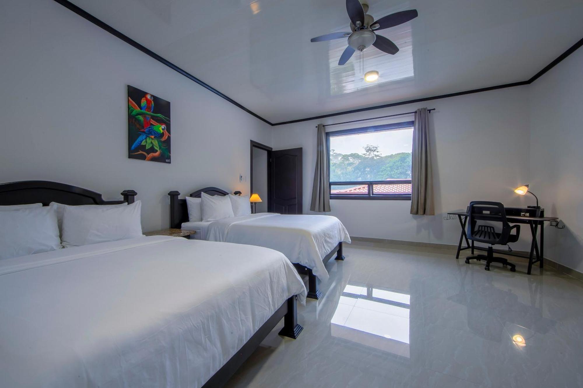 Serenity Rainforest Condos ラ・フォルトゥナ エクステリア 写真